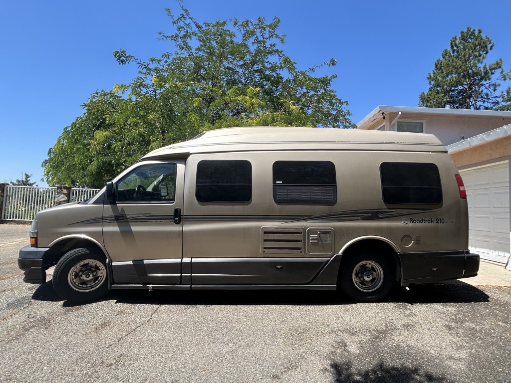 Versatile 210 (CA)